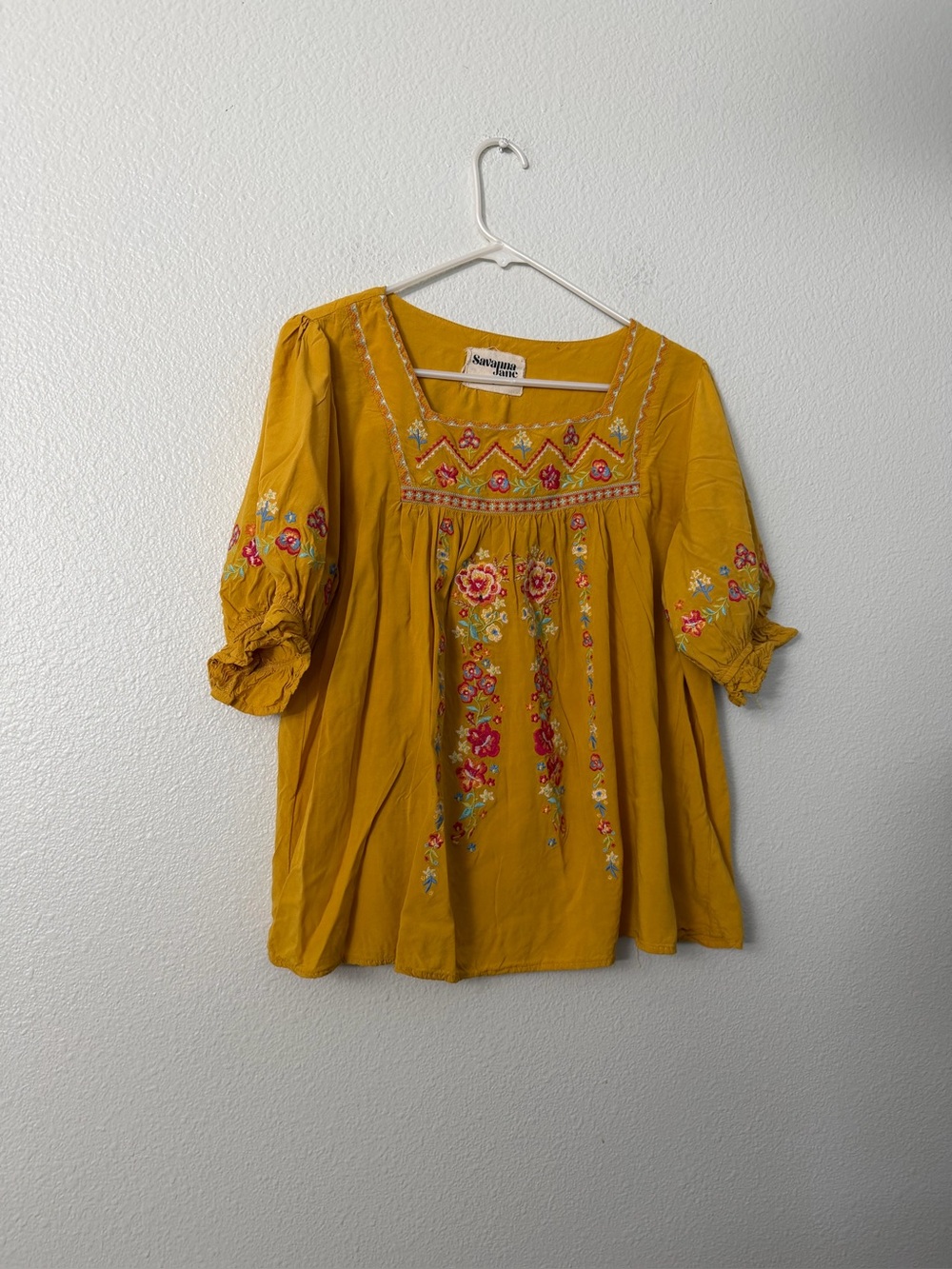 Savanna Jane Mustard Embroidered Peasant top SZ L